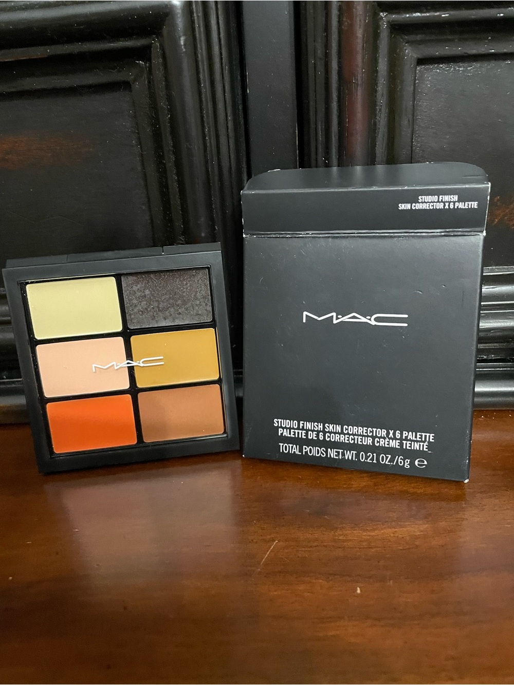 MAC Cosmetics Studio Finish Skin Corrector Palette -new